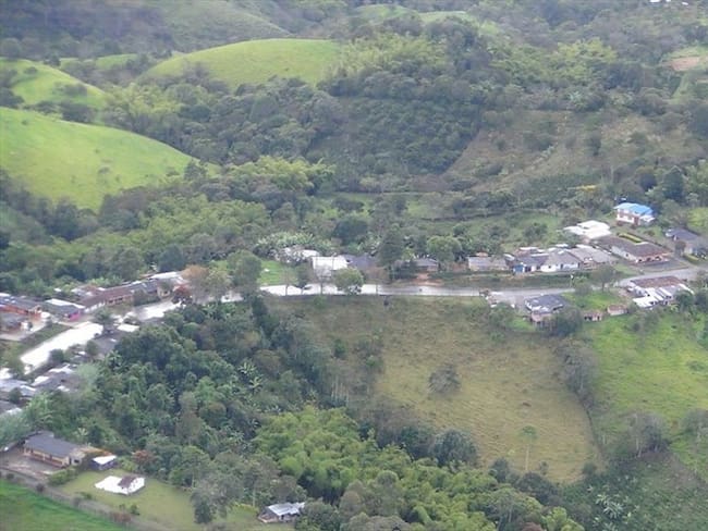 La situación se presentó en medio de las protestas que las comunidades iniciaron para exigir soluciones respecto al servicio de alumbrado público. Foto: Colprensa