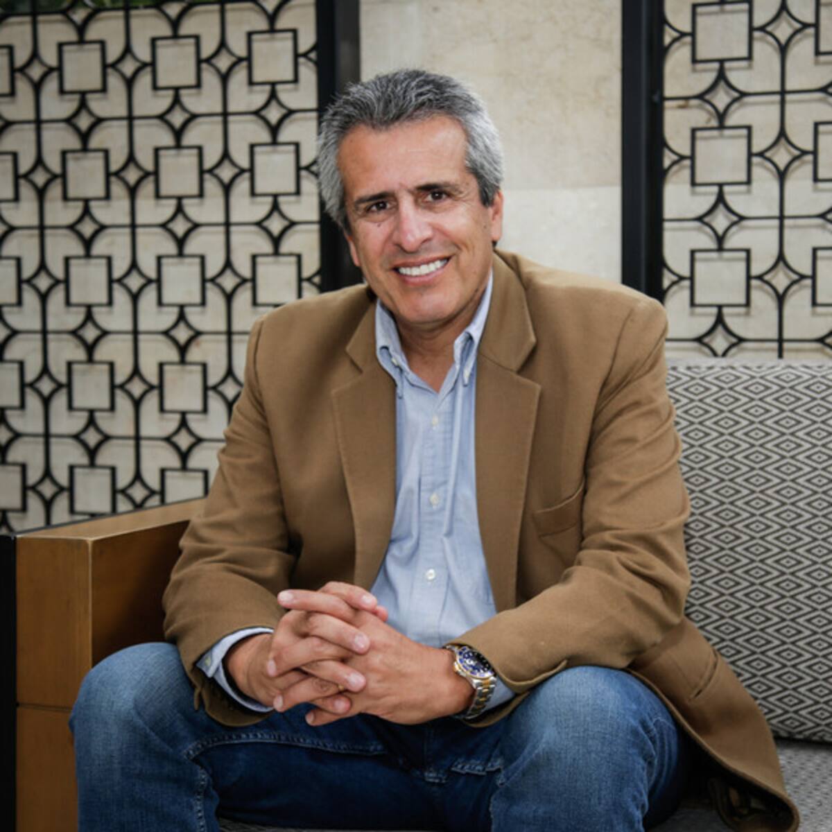 Me encanta llegar a la Consejería y acercarnos a las regiones: Luis Fernando Velasco