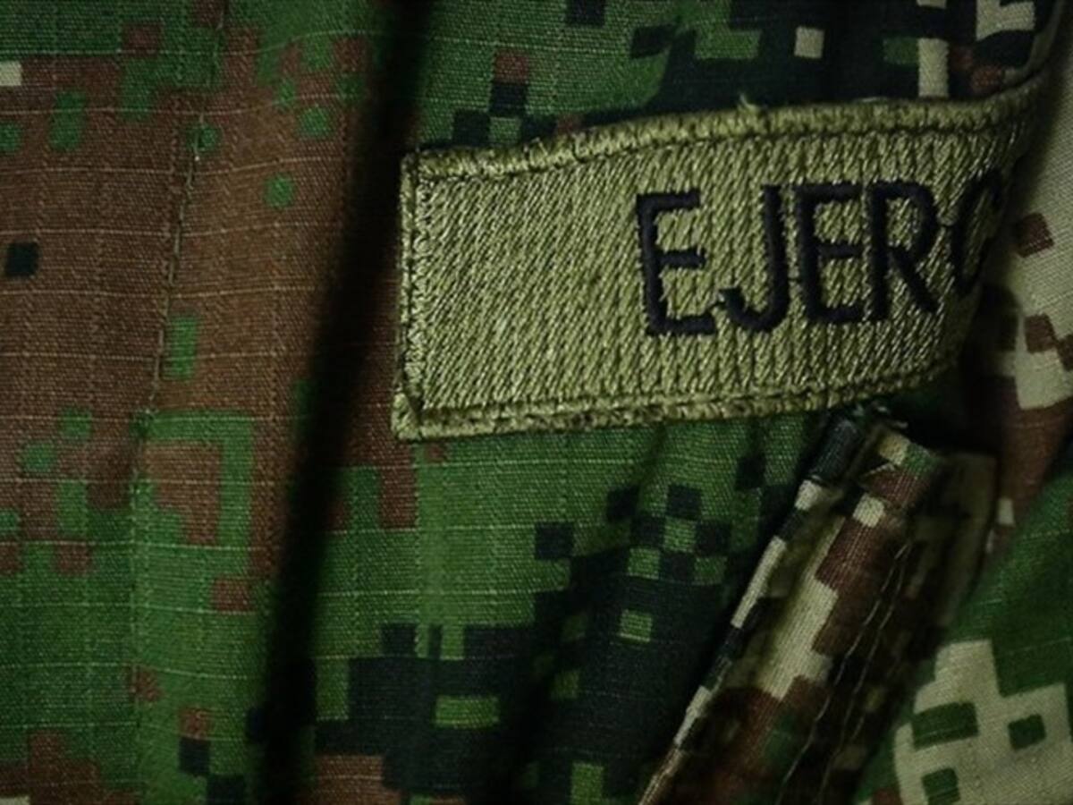 Ejército denuncia ataque de comunidad durante operación en depósito ilegal de disidencias