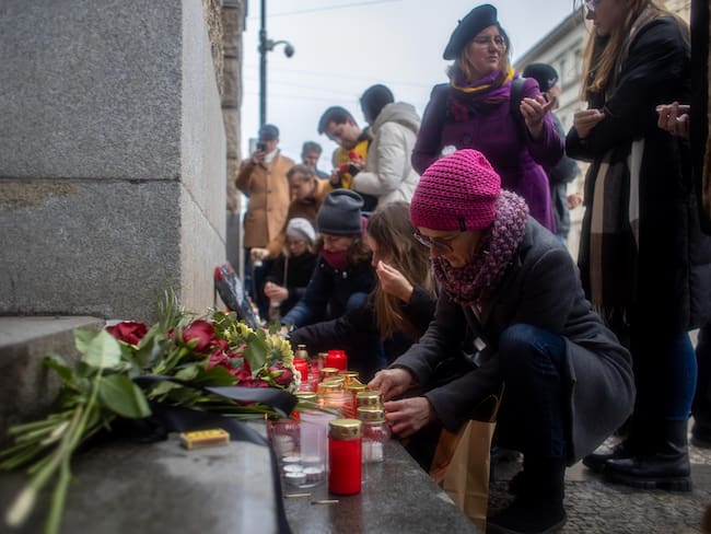 Dramático relato de estudiante que sobrevivió al tiroteo en Praga: “me alegra estar vivo”
