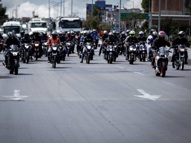 Moteros convocan a nuevas protestas en Bogotá: Alcaldía reitera que no habrá ver pico y placa para motos