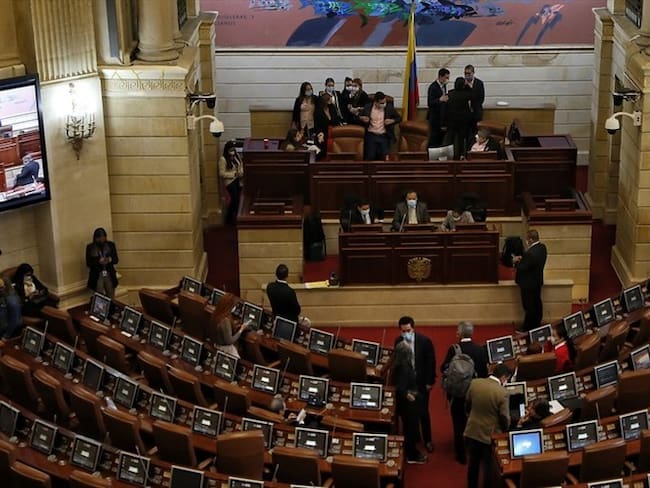 Varios senadores del Centro Democrático pidieron el archivo del proyecto de ley que prohíbe el glifosato. Foto: Colprensa