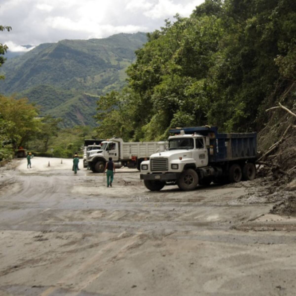 Nuevo cierre total en la vía Cali – Loboguerrero por un derrumbe