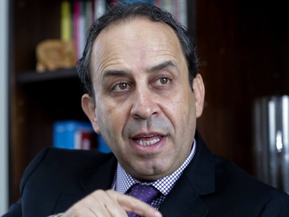 Presidente de la Red de Veedurías pide la renuncia del superintendente de Salud