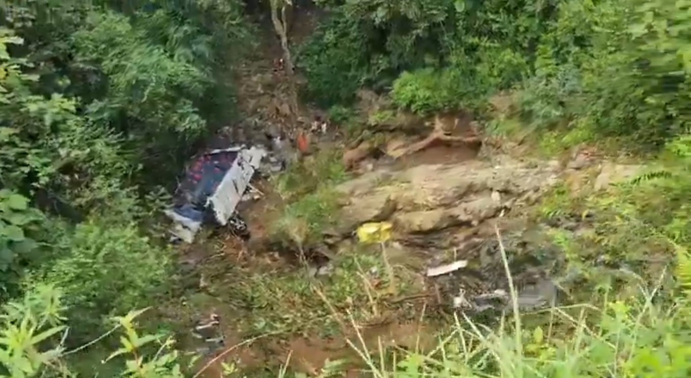 Al menos 16 muertos en accidente de bus que transportaba estudiantes en Antioquia. Foto: Suministrada