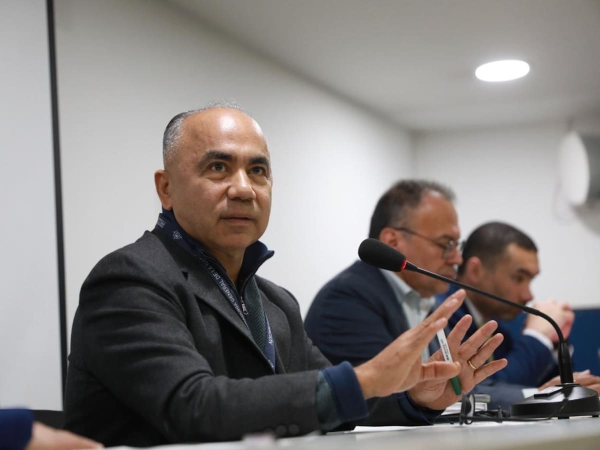 “Hay un tire y afloje entre el Gobierno y la Alcaldía de Bogotá”: procurador sobre modelo de basuras