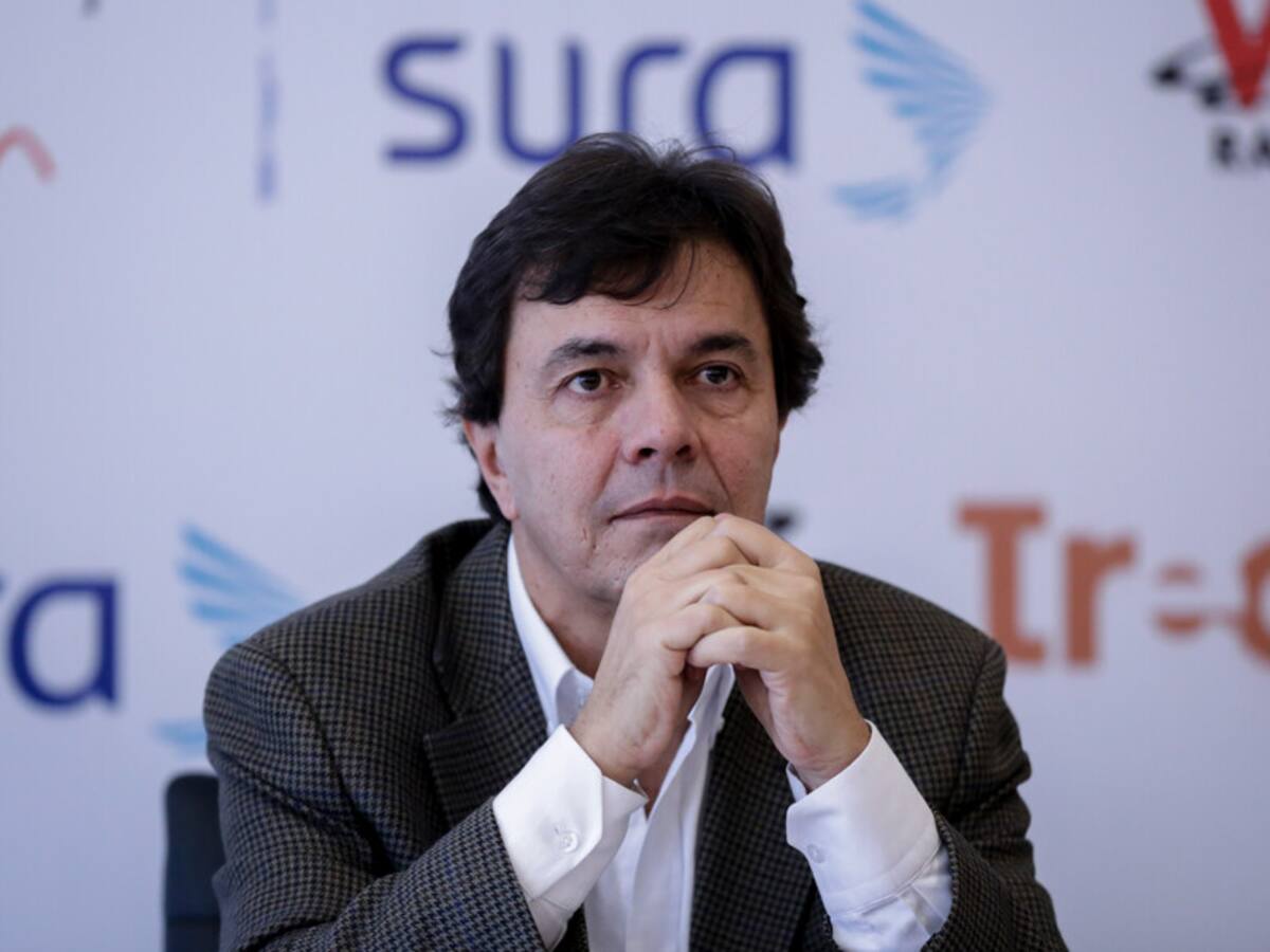 Gobierno Petro pidió a Roberto Vélez dejar la gerencia de la Federación de Cafeteros