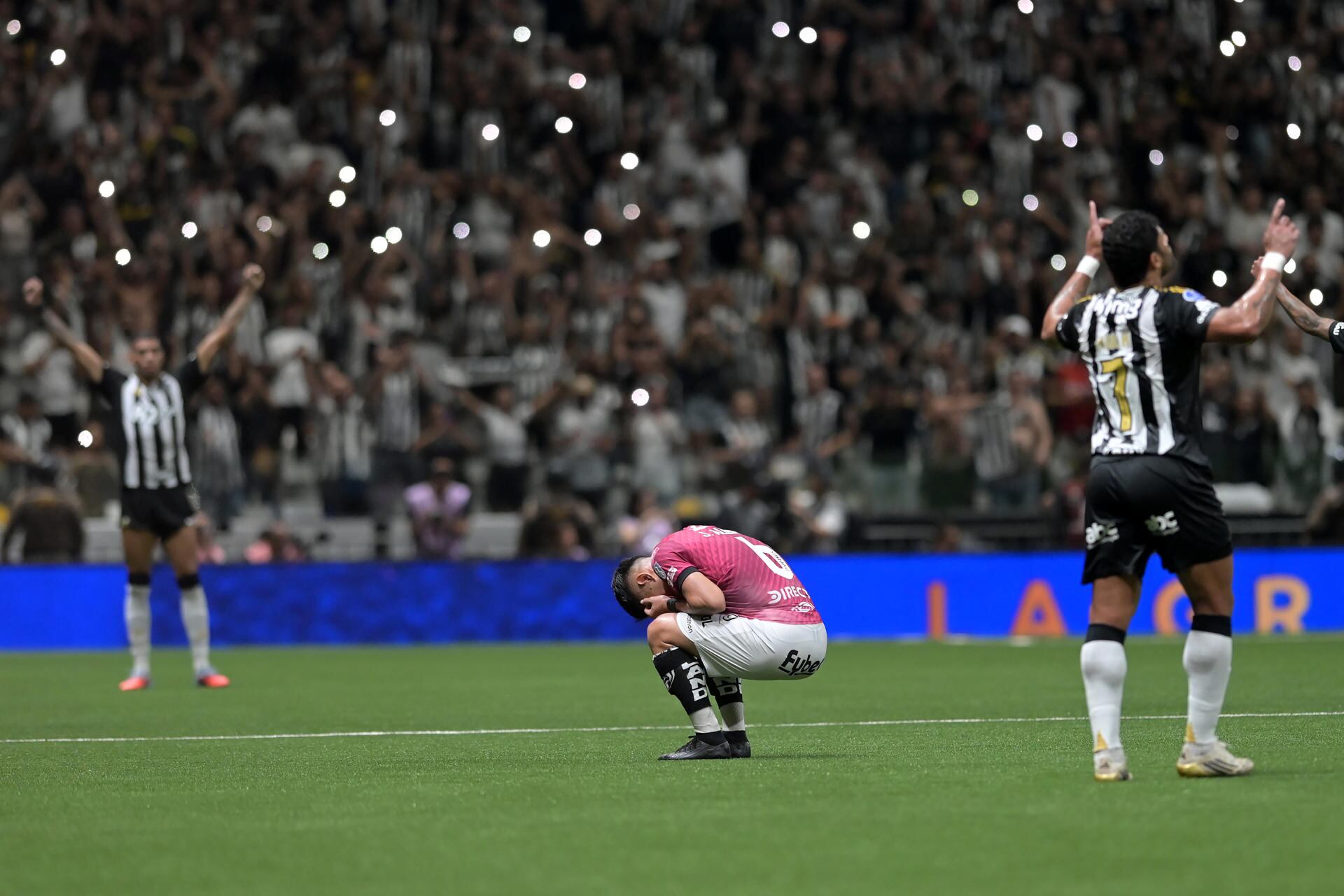 Atlético Mineiro venció 3-1 a Independiente del Valle y clasificó a la final de la Copa Sudamericana. EFE/ Joao Guilherme Arenazio