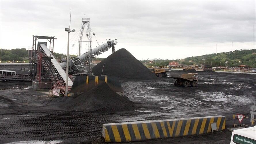 Producción de las primeras mil toneladas de carbón. Foto: Colprensa