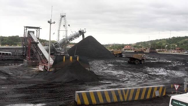 Producción de las primeras mil toneladas de carbón. Foto: Colprensa