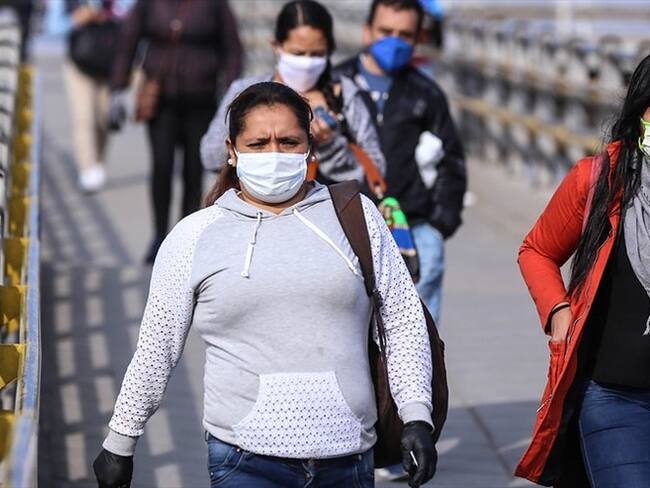 El documento precisa que en la verificación del cumplimiento de lo establecido, "las autoridades respetarán las diversas manifestaciones de identidad de género de las personas". Foto: Colprensa