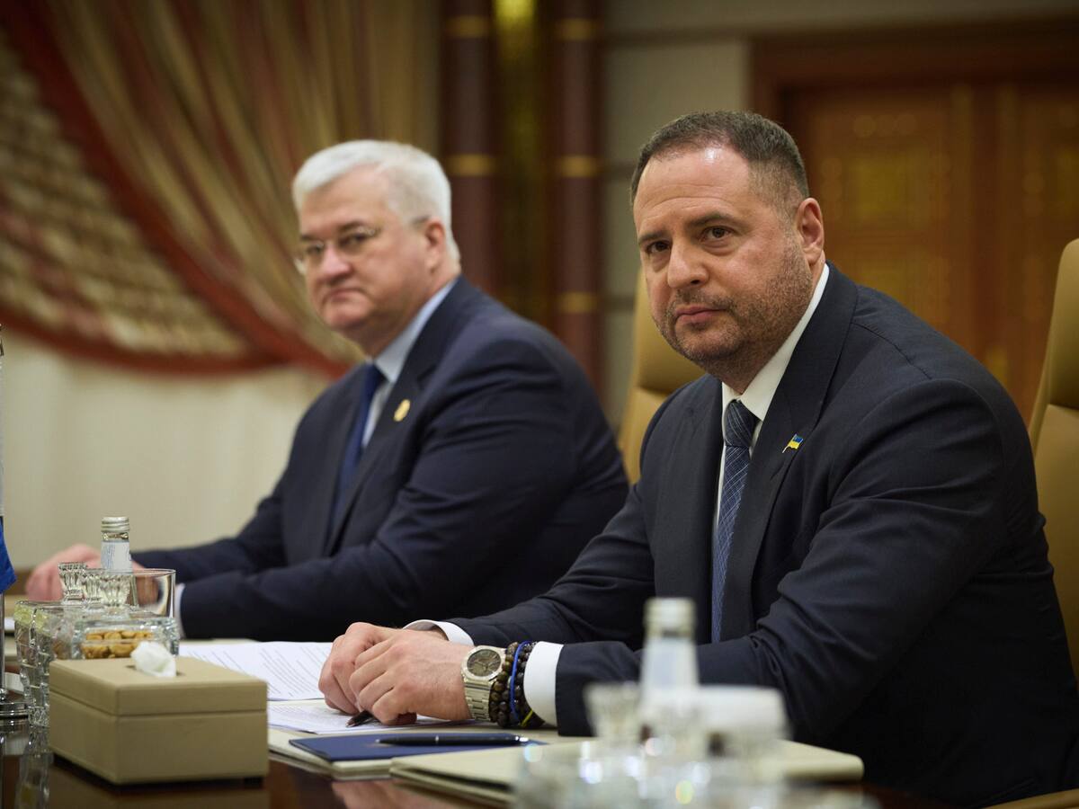 Ucrania y Estados Unidos abordarán la próxima semana los detalles del alto al fuego en Rusia