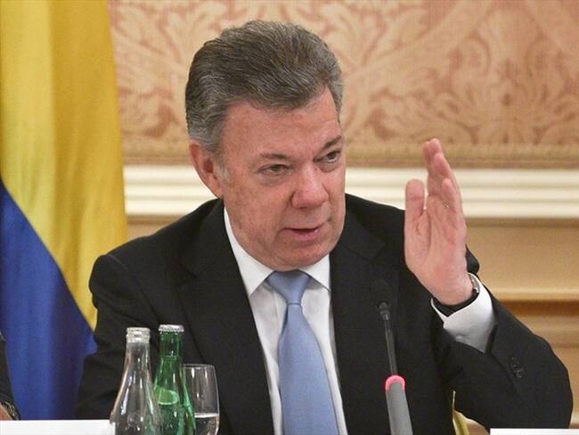 Un auto pide que la Comisión de Acusación se inhiba de iniciar una acción penal o disciplinaria contra el expresidente Juan Manuel Santos por el escándalo de Odebrecht. Foto: Colprensa / EXTERNOS