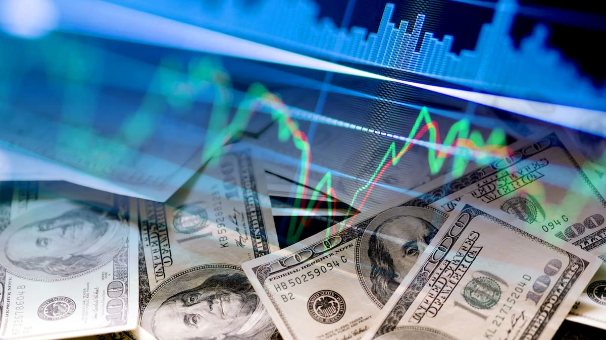 Dólar cerró por debajo de los $ 3.800 y volvió a niveles de junio de 2022