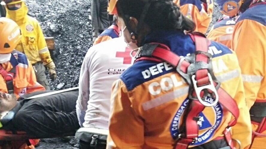 Rescatan a cuatro personas tras derrumbe de mina en zona rural de Cali. Foto: W Radio