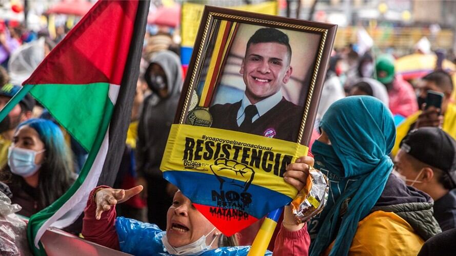 Imagen de Dilan Cruz, joven asesinado en manifestaciones colombianas en 2019. Foto: Antonio Cascio/SOPA Images/LightRocket via Getty Images
