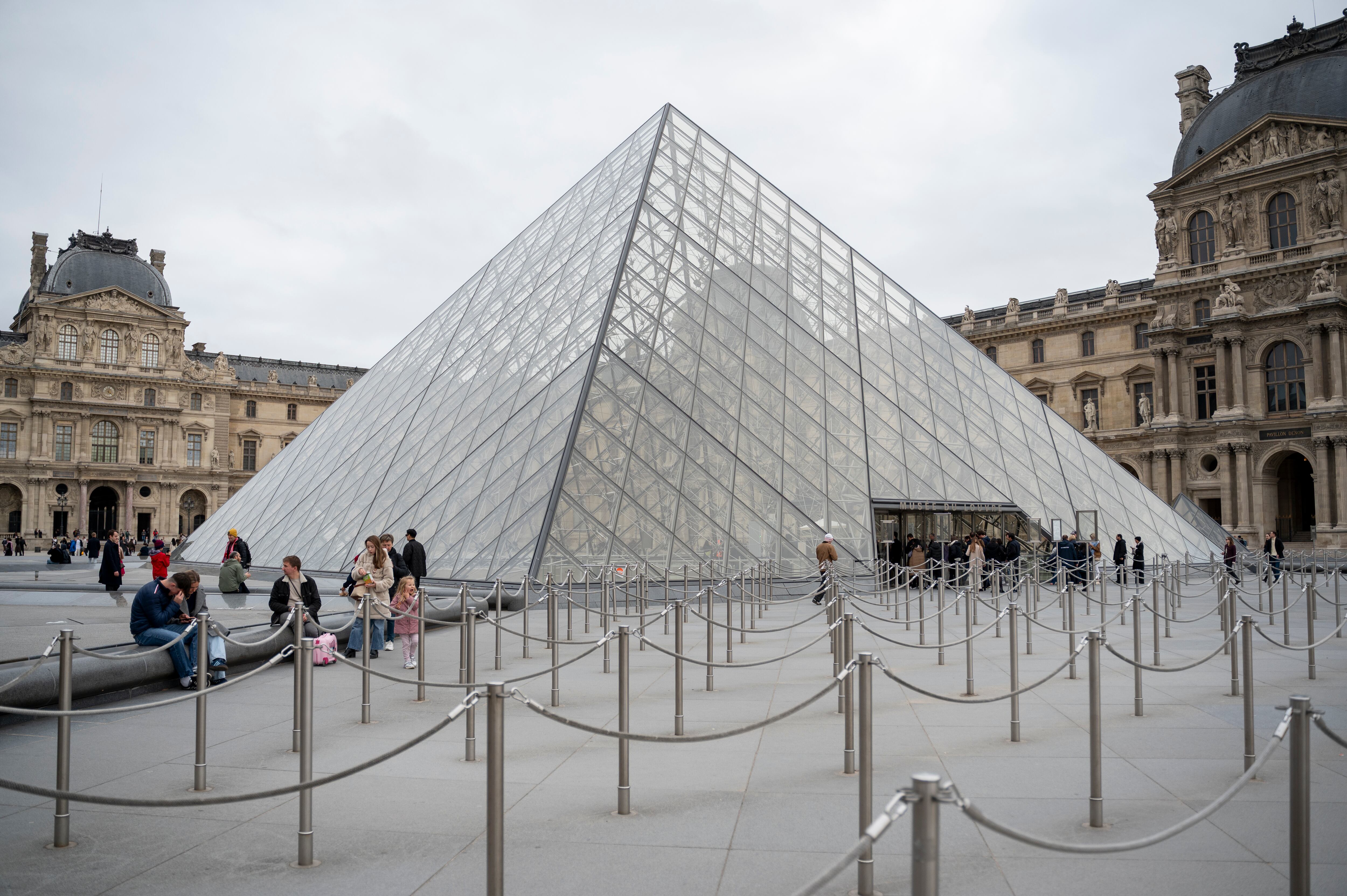 Museo de Louvre, el 3 de noviembre de 2025. FOTO: Samuel Boivin/Getty Images