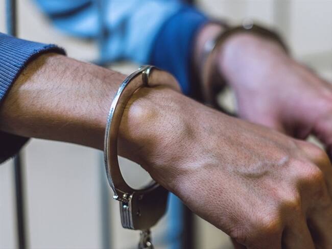 Un fiscal de la Unidad de Violencia Intrafamiliar de Bogotá presentó ante un juez con función de control de garantías a Christian Andrés Parra Nuncira. Foto: Getty Images / SERGEY PAKULIN