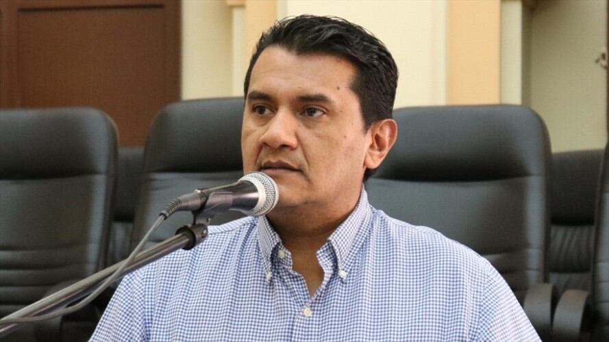 Héctor Gil Walteros estará al frente de la Alcaldía mientras los partidos que avalaron al alcalde César Cristian Gómez presentan la terna. Foto: Cortesía Sucesos Cauca