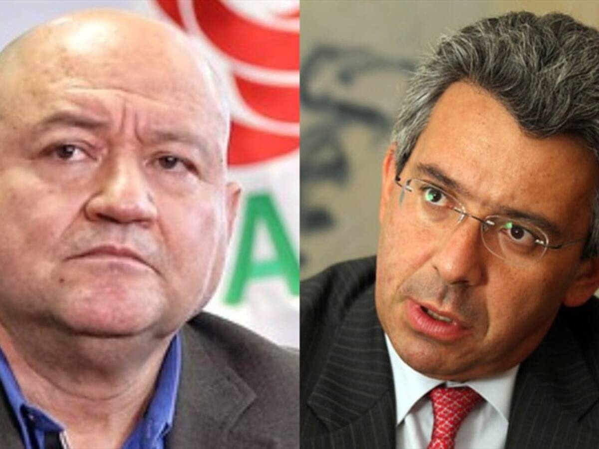 Está ahorcándose en sus propias mentiras: Enrique Gómez a Carlos Antonio Lozada