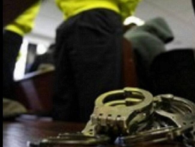 Otras tres personas, capturadas en situación de flagrancia con escopetas y cartuchos, fueron cobijadas con detención domiciliaria.. Foto: Getty Images