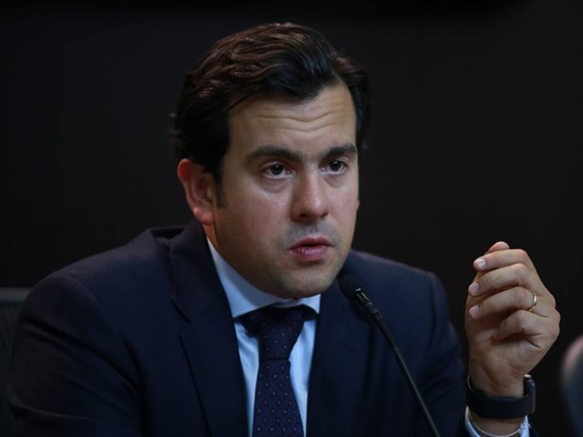 Rodrigo Lara anunció su precandidatura a la Presidencia por el Nuevo Liberalismo