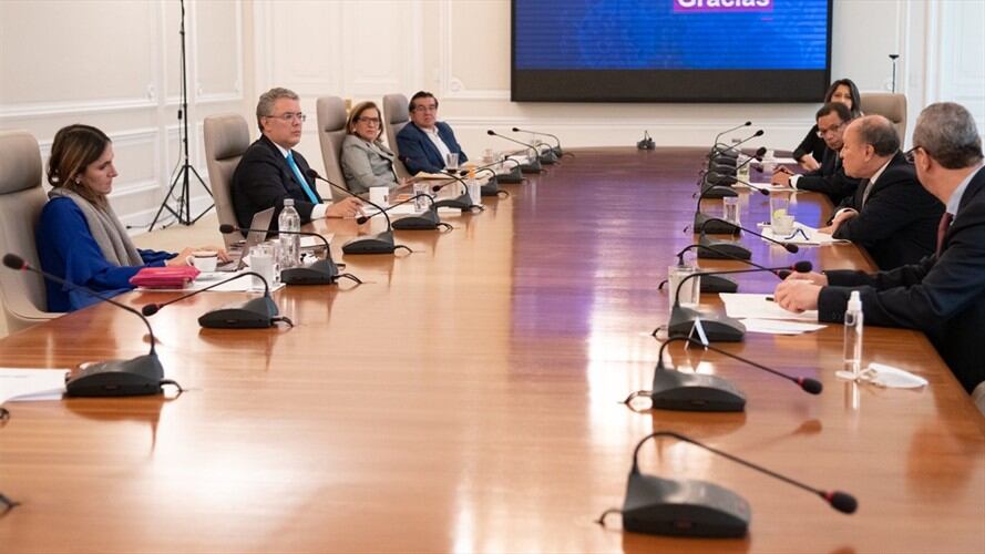 Duque y presidentes de altas cortes evaluaron los retos del sector en medio de la pandemia. Foto: presidencia