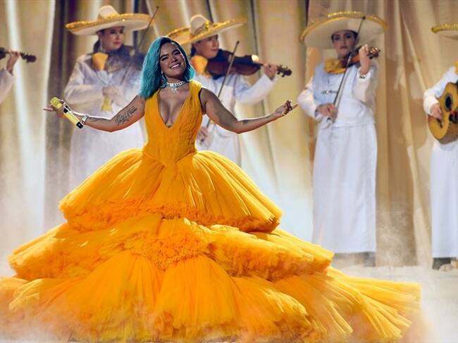 Karol G, cantante colombiana en los Premios Juventud. Foto: Jason Koerner/Getty Images for Univision