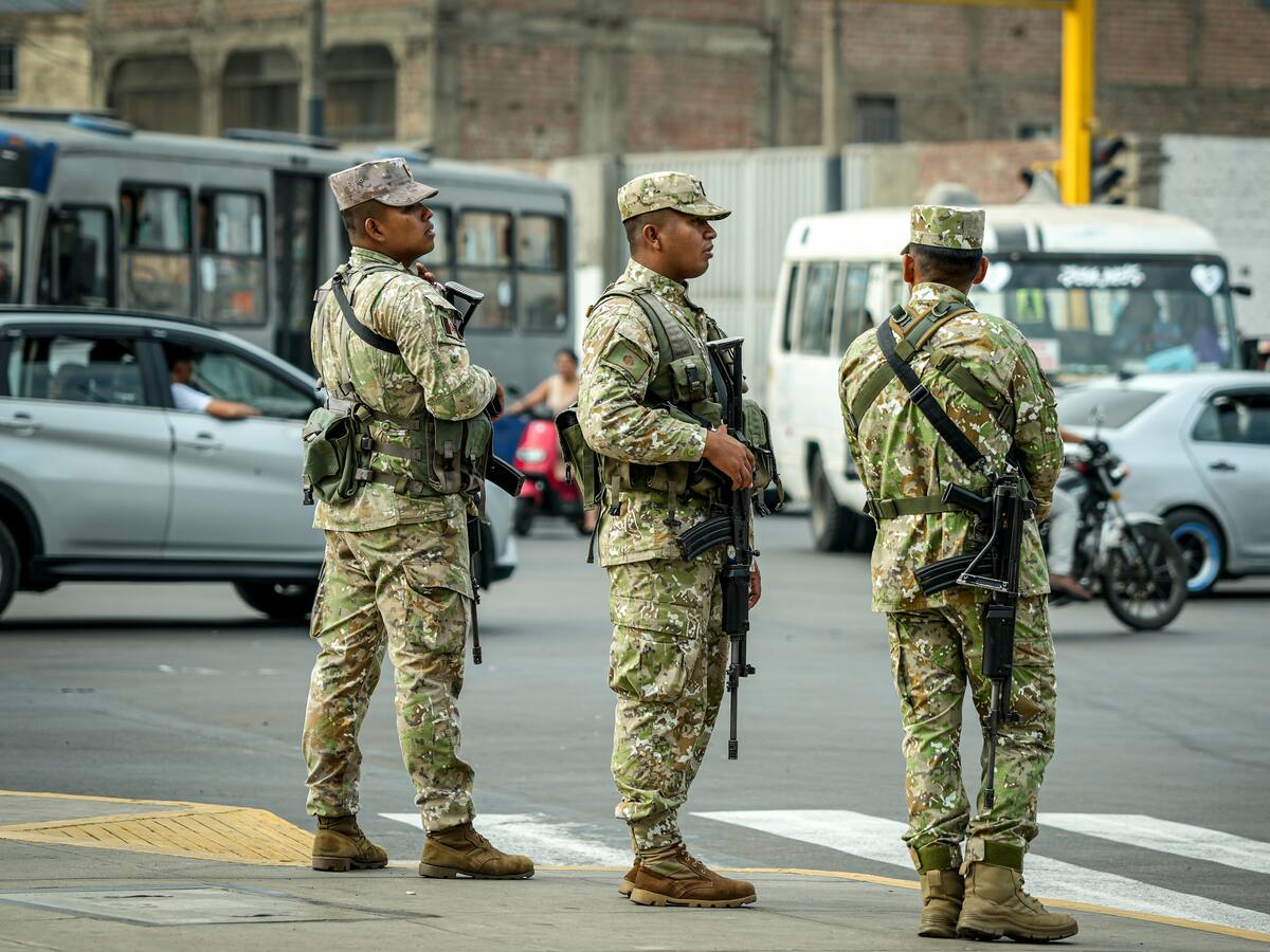 Gobierno peruano anunció proyecto para aprobar el servicio militar y policial obligatorio