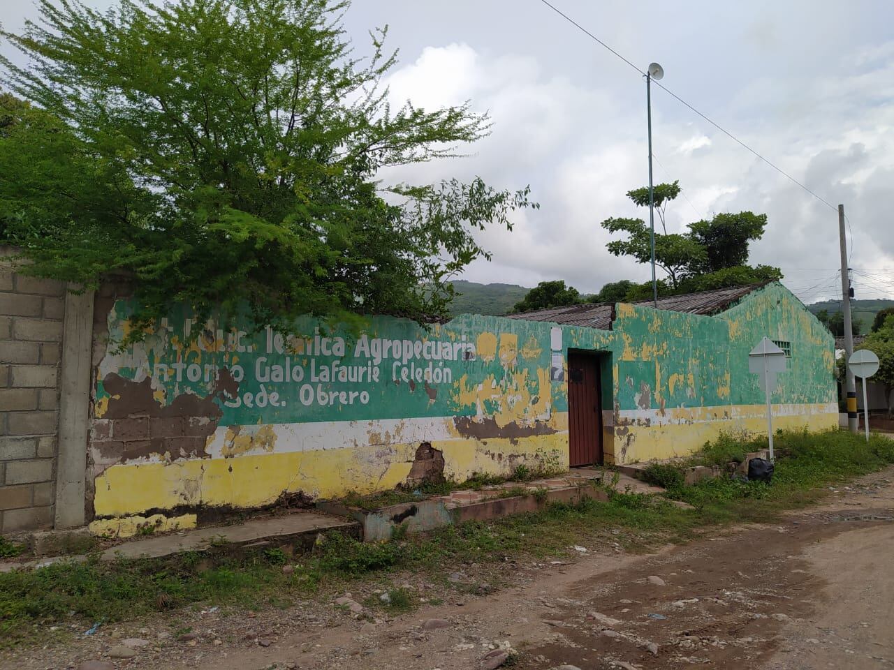 Destinan $2.700 millones para arreglar glorietas mientras colegios y hospitales se caen a pedazos en Codazzi. Foto: Comunidad Codazzi
