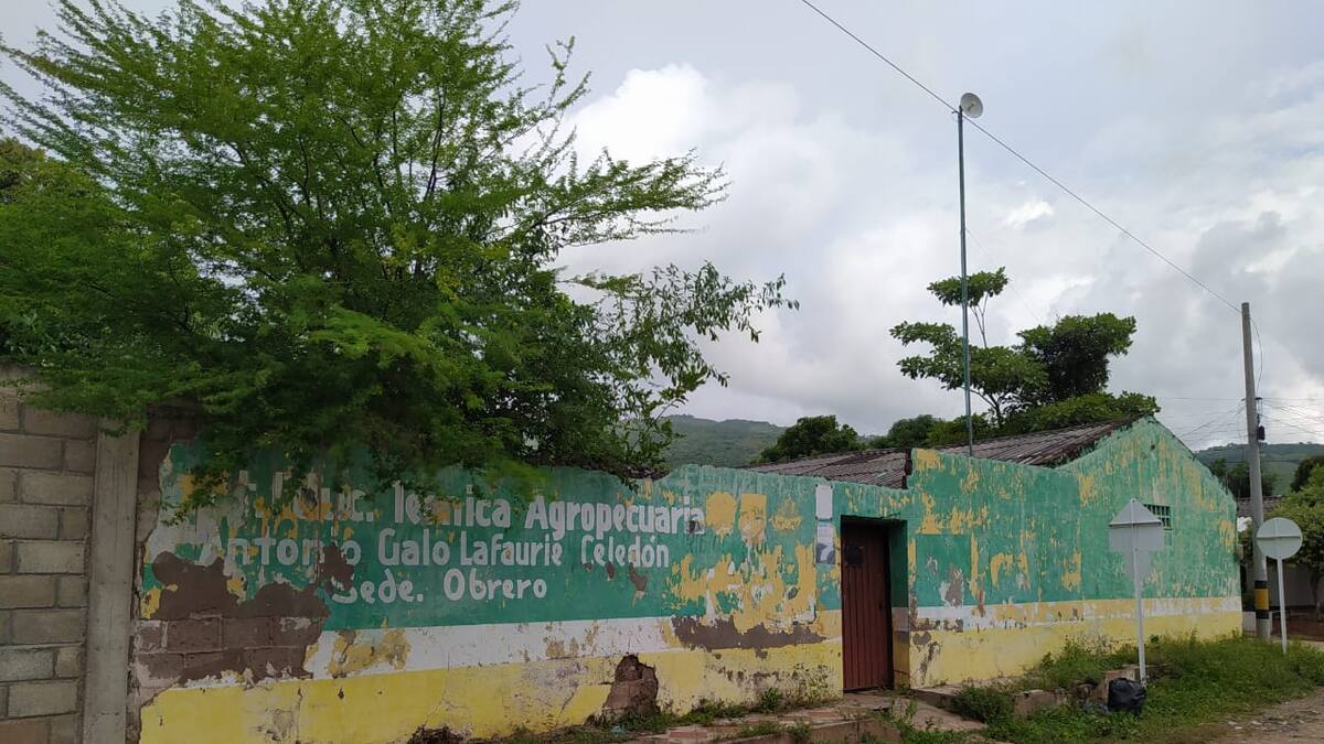 Destinan $2.700 millones para arreglar glorietas mientras colegios y hospitales se caen a pedazos en Codazzi