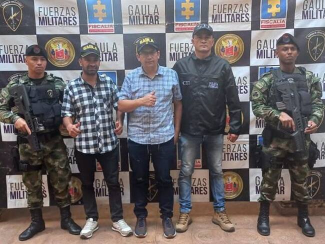 Las víctimas llegaron a Cali para supuestamente cerrar un negocio de compra de maquinaria, acordado por redes sociales. Foto: Ejército.