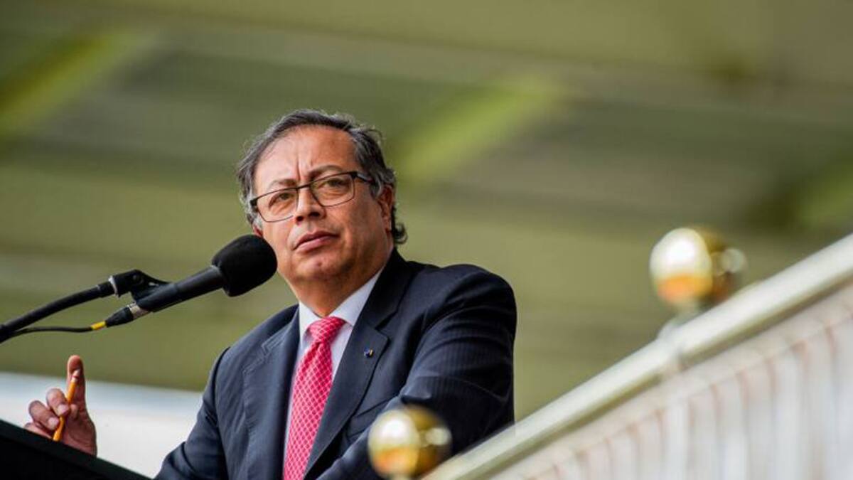 Petro llama a “movilización popular” del pueblo colombiano ante presunto golpe de Estado