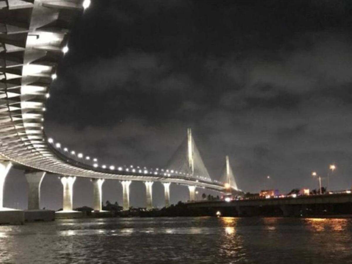 Encuentran irregularidades en contratos del puente Pumarejo