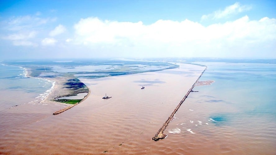 Inician labores de dragado en canal de acceso al Puerto de Barranquilla. Foto: Colprensa