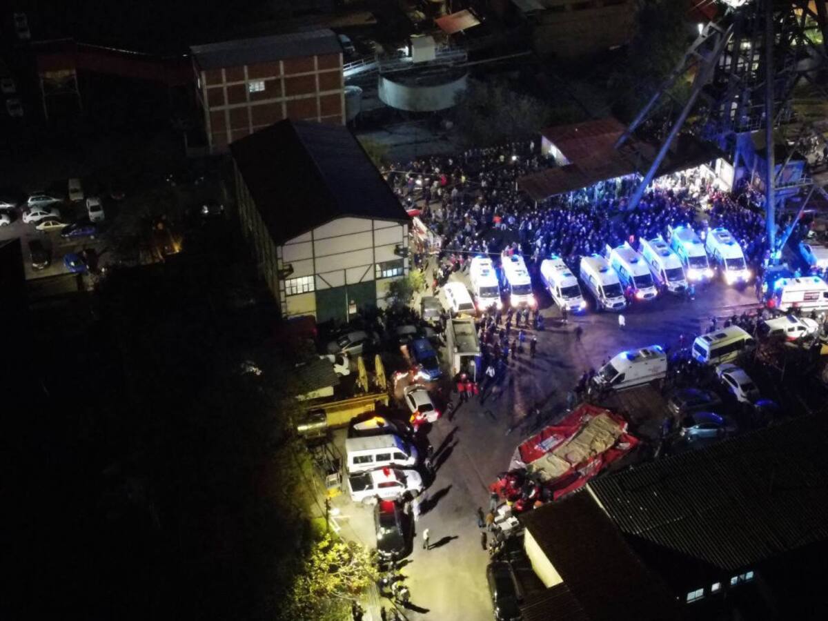 Al menos 14 muertos y 7 heridos en la explosión en mina de carbón en Turquía