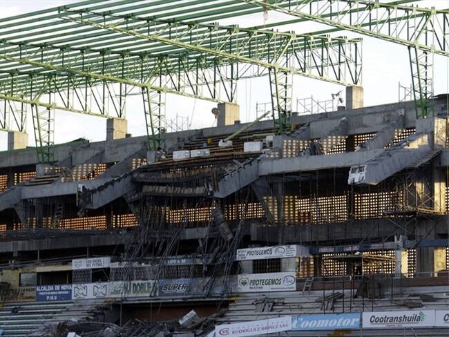 Una tribuna del Estadio Guillermo Plazas Alcid colapsó en agosto de 2016. Foto: Colprensa