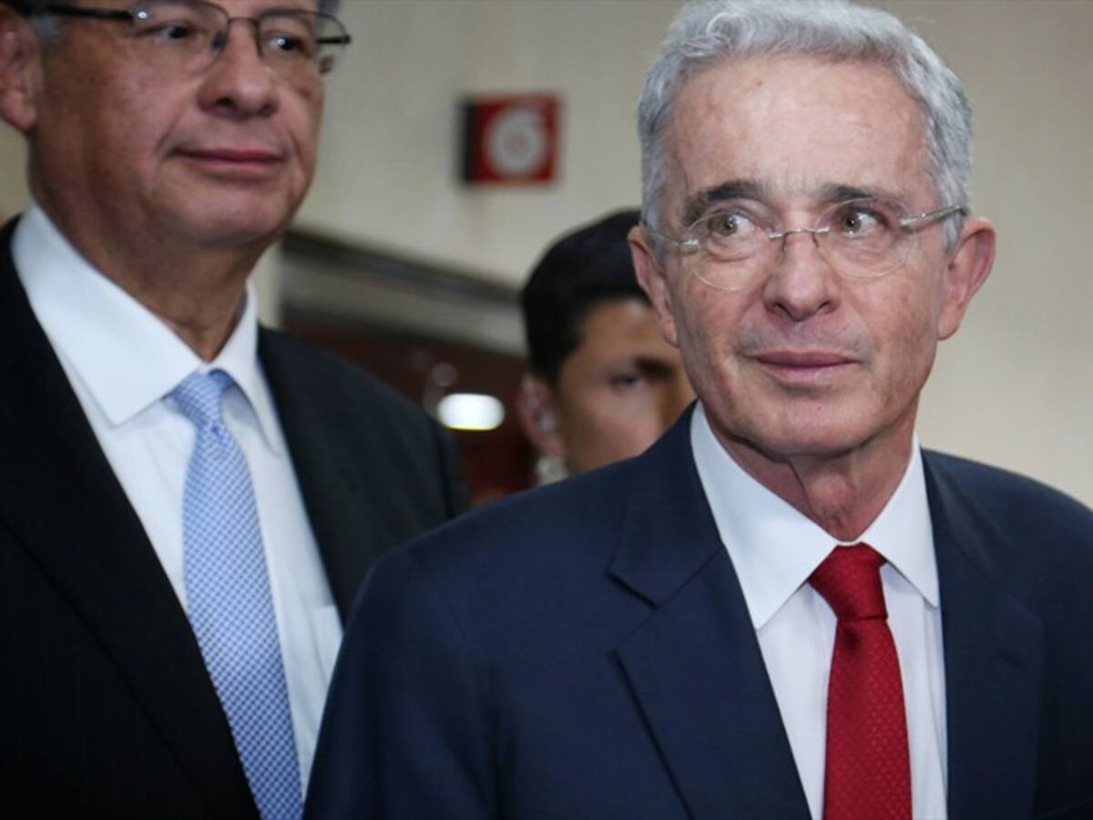 Así ha sido la trayectoria política de Álvaro Uribe