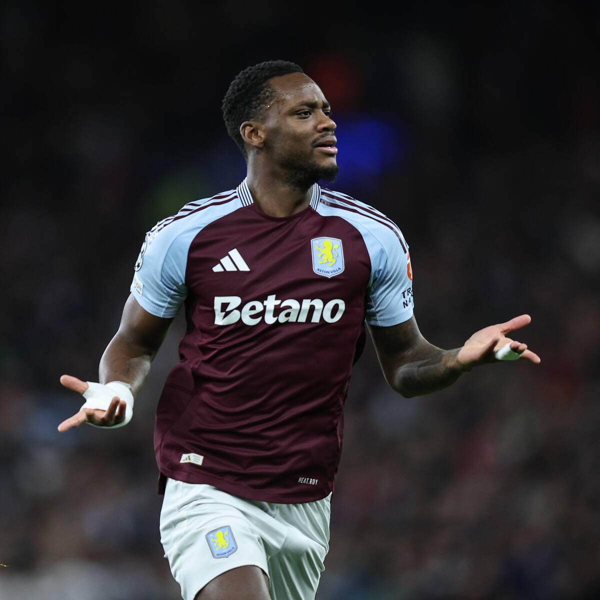 Jhon Jader Durán, la figura: Aston Villa venció 1-0 al Bayern Múnich en Champions