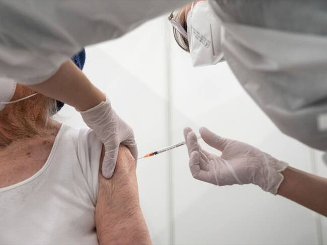 El problema es que mucha gente no quiere ser de los primeros en vacunarse: Hans Weigeldt