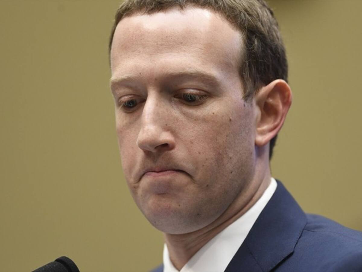 Facebook pierde casi la cuarta parte de su valor tras decepcionar con sus resultados