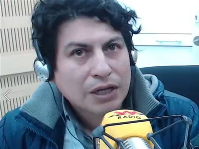 Defensores del consumo de marihuana en debate en La W. Foto: La WCon Vicky Dávila