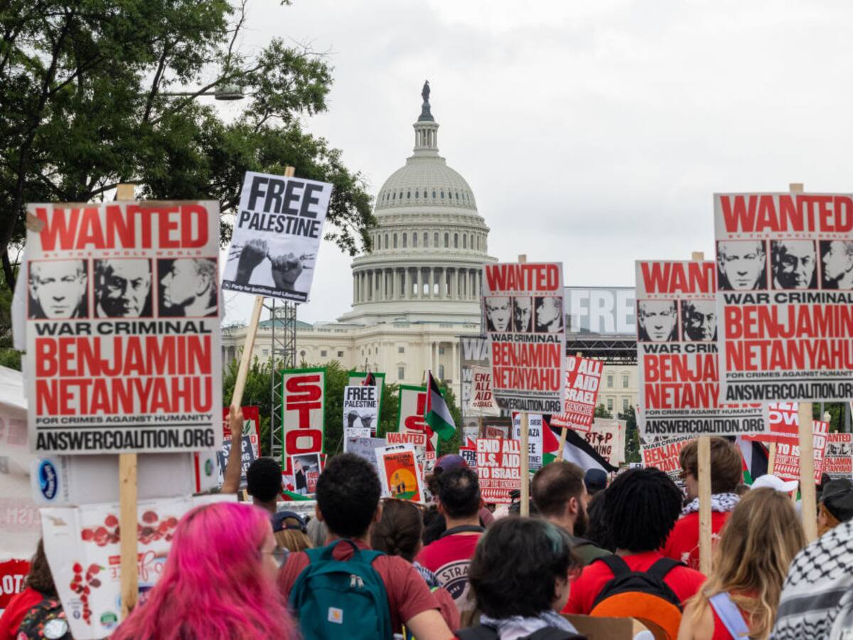 Manifestantes protestaron en contra de la visita de Netanyahu al Capitolio de EE.UU.