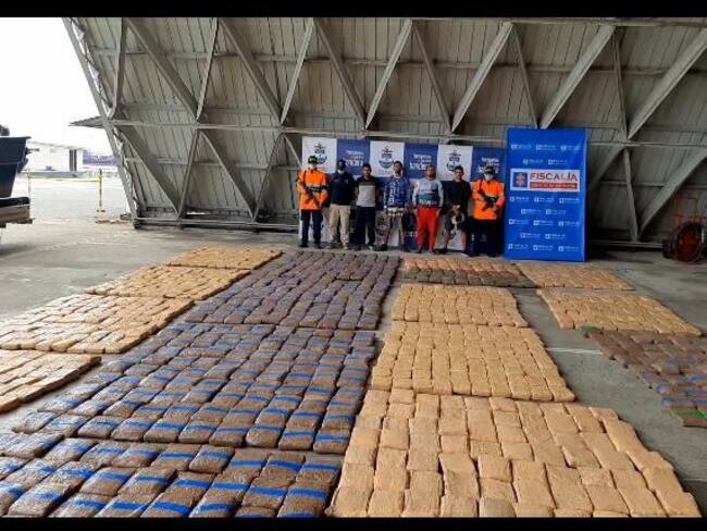 Capturan a siete personas transportando estupefacientes por más de 41 millones de dólares. Foto: Cortesía Armada Nacional