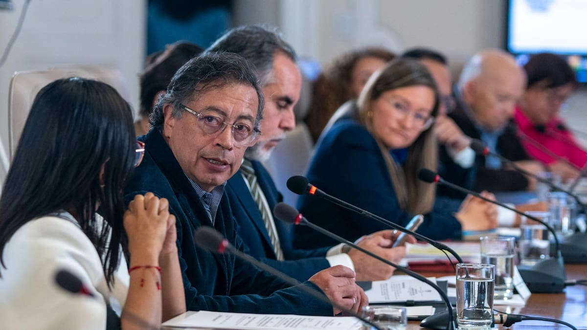 Gobierno Petro impugnará decisión que le prohíbe transmitir consejo de ministros en canales privados