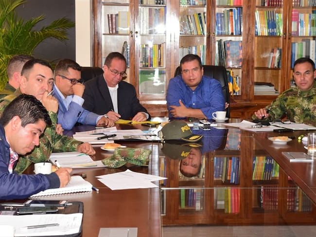 El gobernador pidió que la Policía y el Ejército incrementen su presencia en las zonas donde hay presencia de disidentes de las Farc. Foto: Gobernación del Cauca
