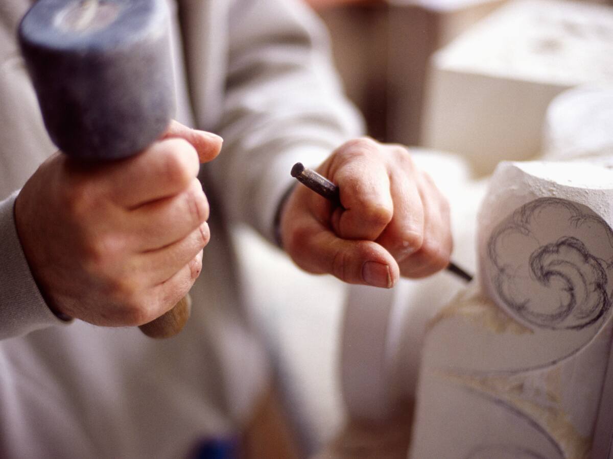 Escultor colombiano, Daniel Criales Zárate, inauguró su obra Geometrías Aladas