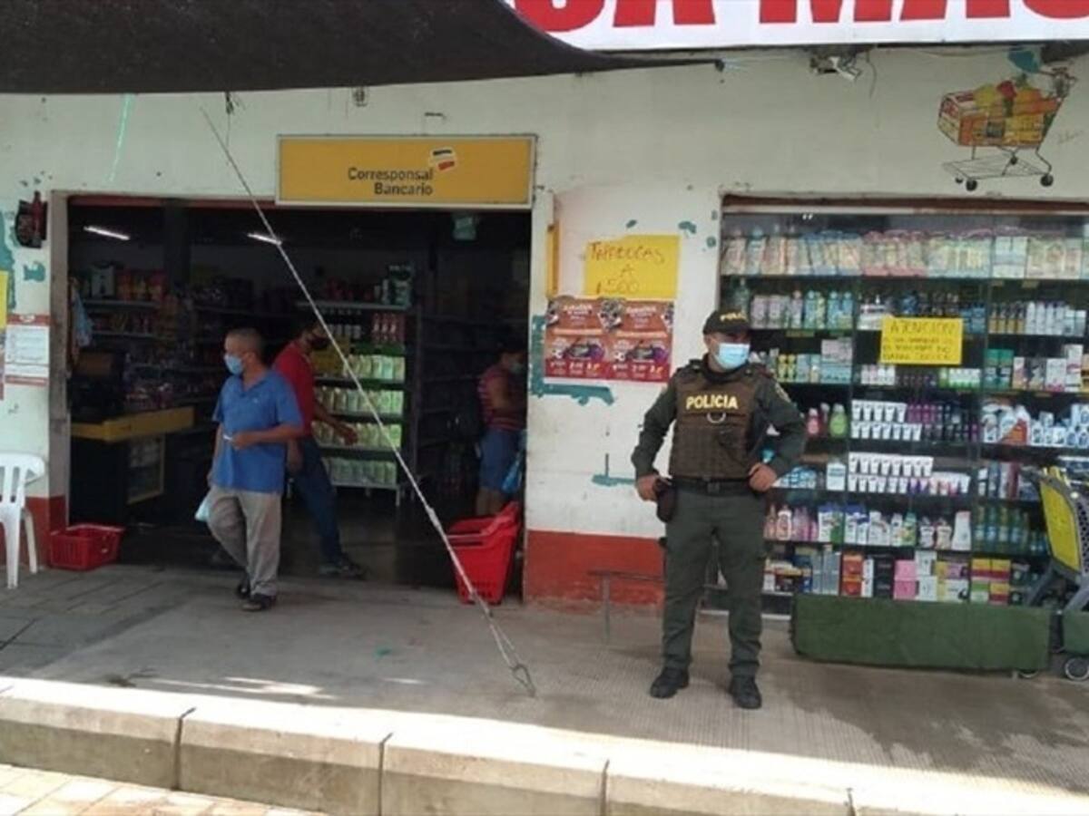 Montería: comerciantes que exijan carné de vacunación tendrán aforo del 100%