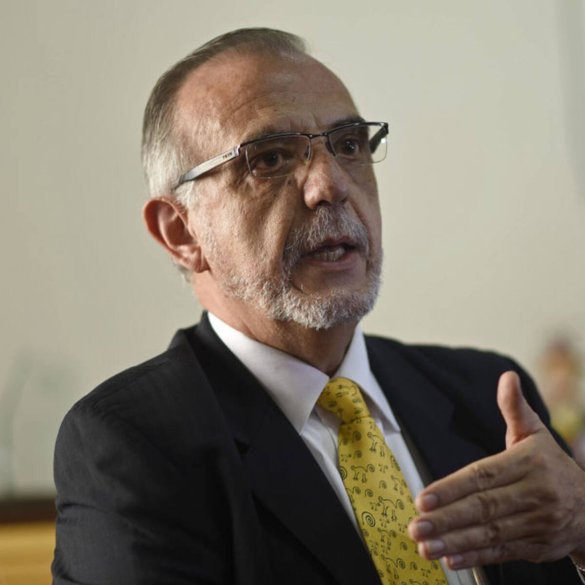 Tiene que haber transparencia en el gasto militar: Iván Velásquez