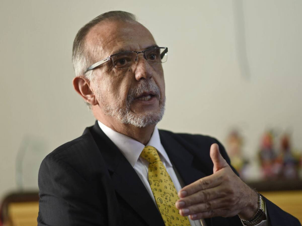 Tiene que haber transparencia en el gasto militar: Iván Velásquez